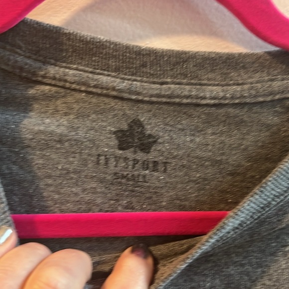 Ivysport Temple Long-sleeved T-Shirt Gray Size Small - Picture 3 of 4
